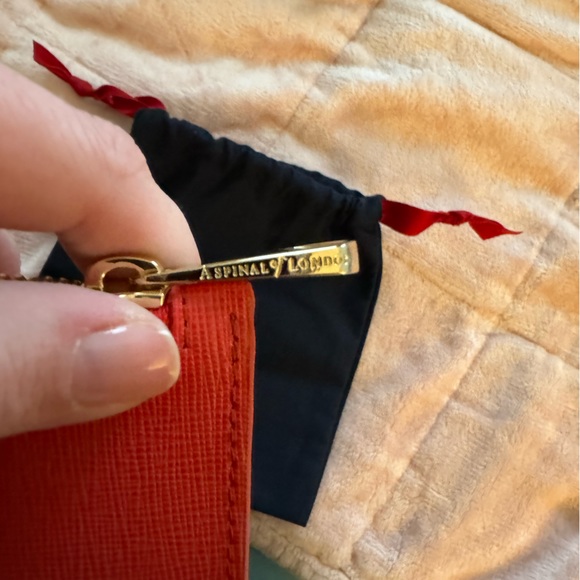 Aspinal of London - Small Essential Flat Pouch in Dahlia Saffiano - Picture 5 of 7